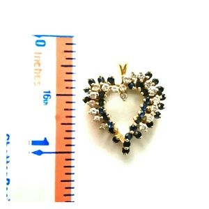 Gorgeous 14k gold Diamond & Sapphire heart pendent